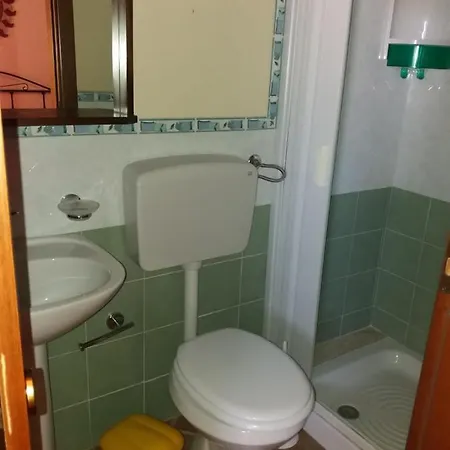 A Stanza Con Bagno Aparthotel